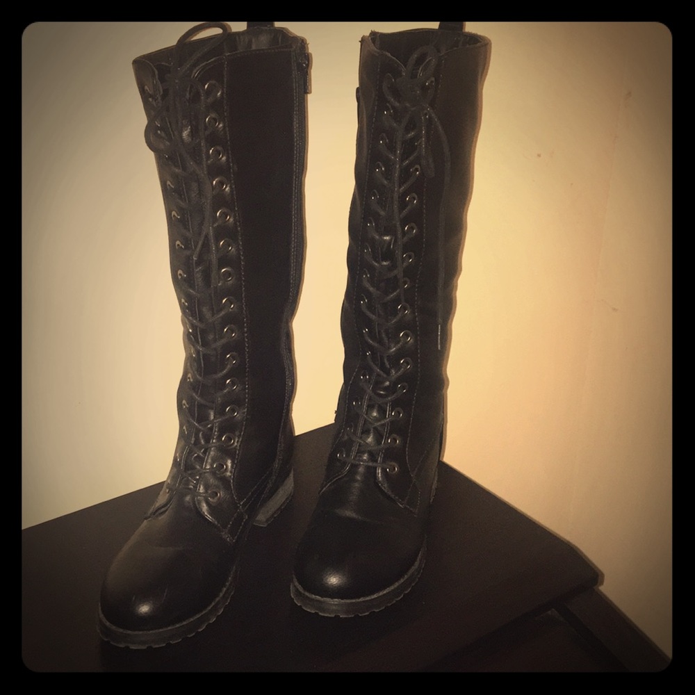 NEW Black Tie Up Boots